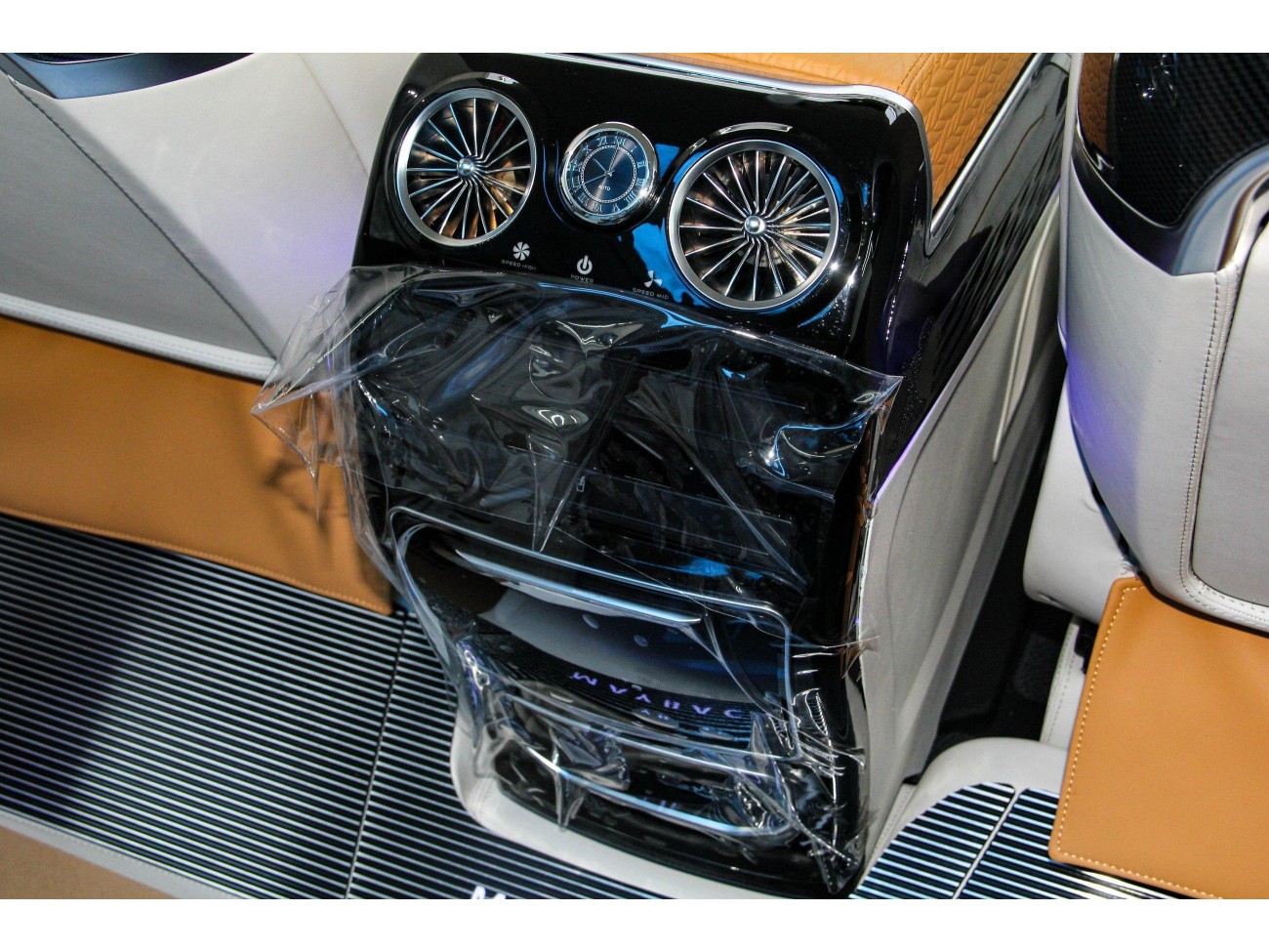 Mercedes-Benz 2023 2024