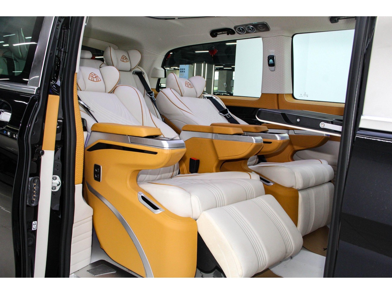 Mercedes-Benz 2023 2024