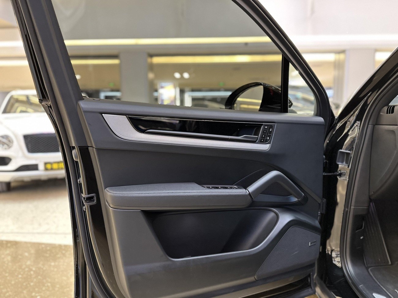 Porsche Cayenne 2024