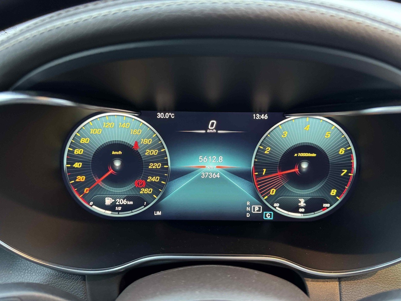 Mercedes-Benz GLC 260 L 2022