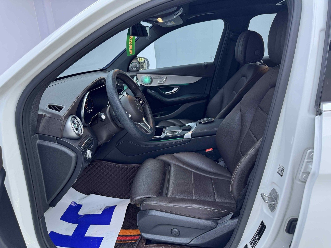 Mercedes-Benz GLC 260 L 2022