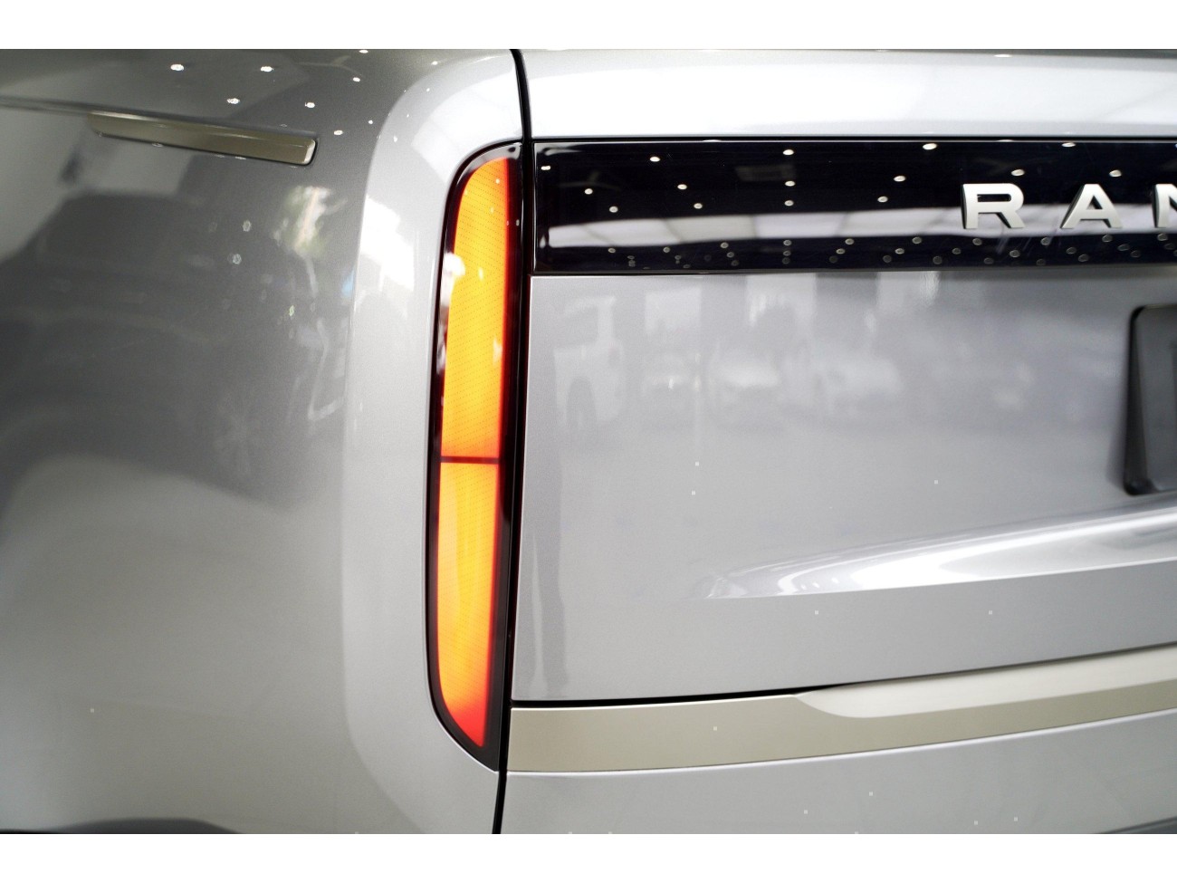 Land Rover Range Rover 2023