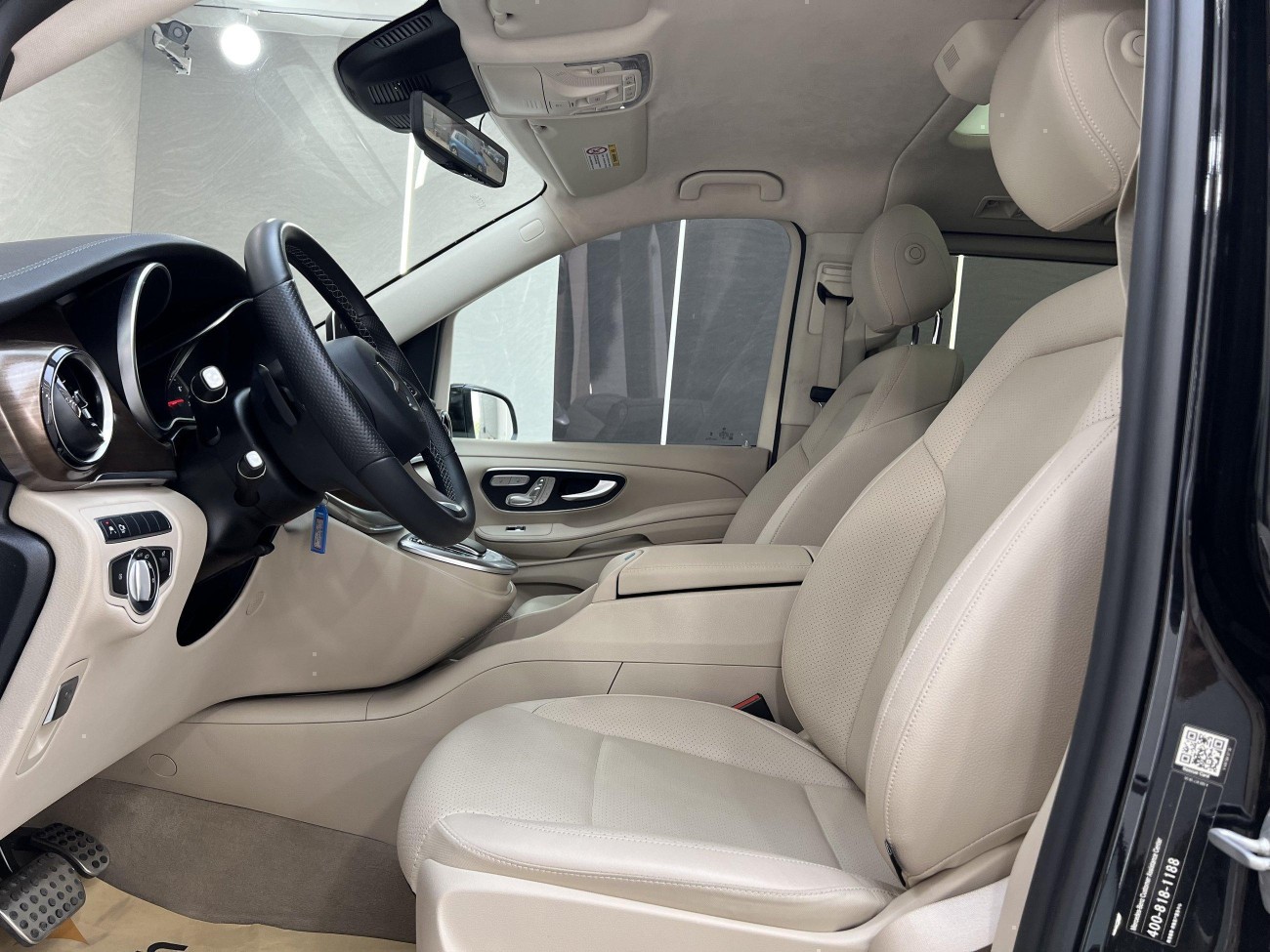 Mercedes-Benz V 2023