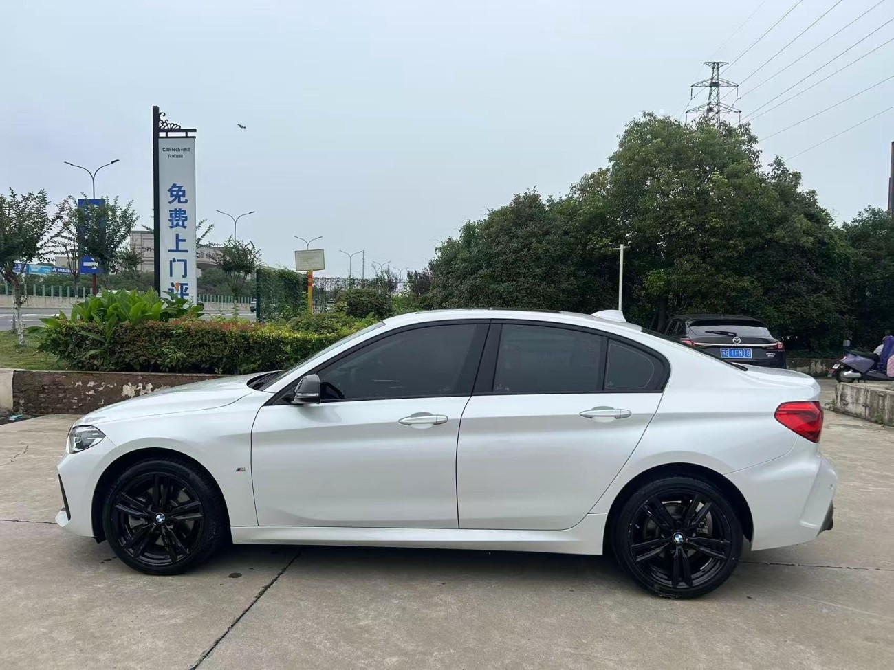 BMW 125i 2023