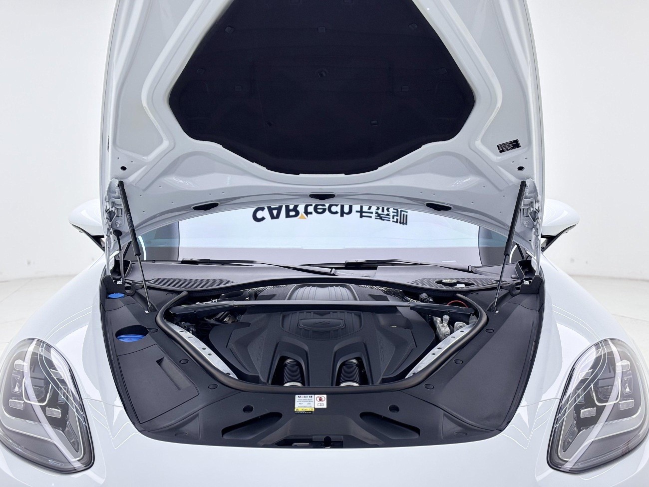 Porsche Panamera 2024