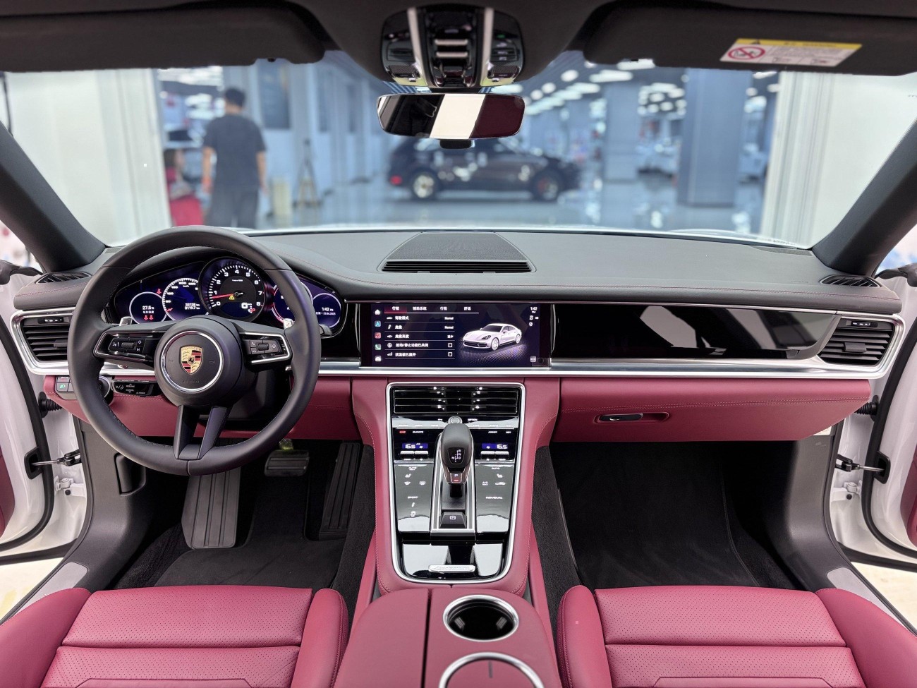 Porsche Panamera 2024