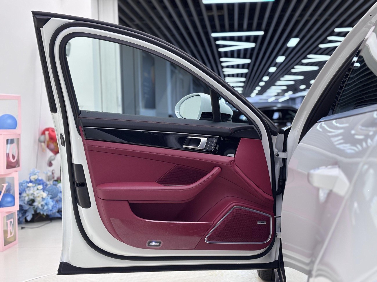 Porsche Panamera 2024