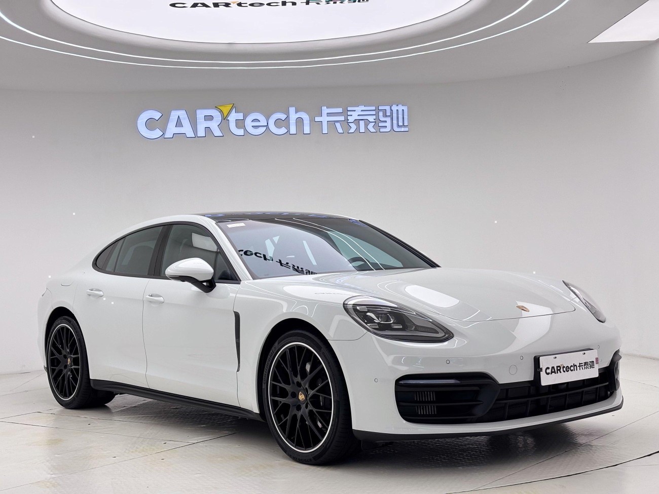 Porsche Panamera 2024
