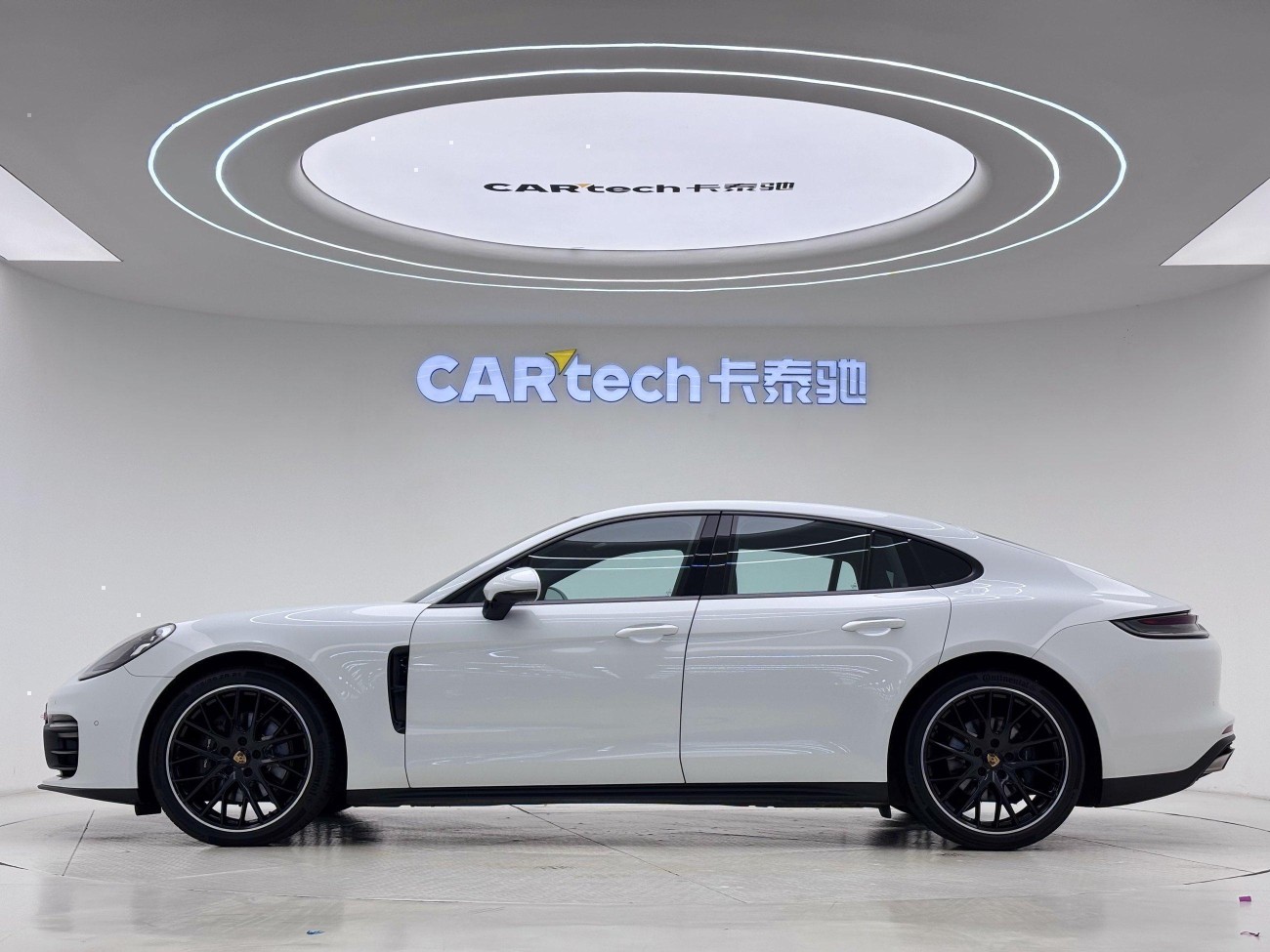 Porsche Panamera 2024