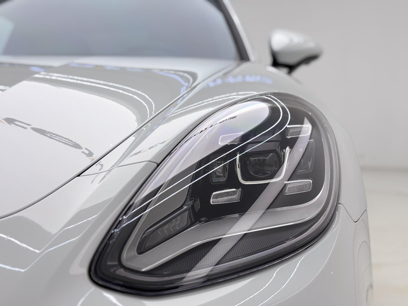 Porsche Panamera 2024