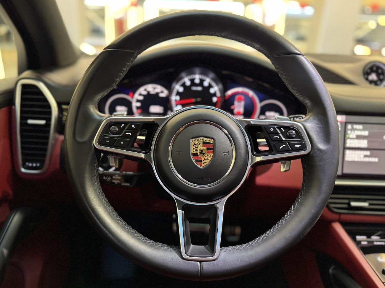 Porsche Cayenne 2021