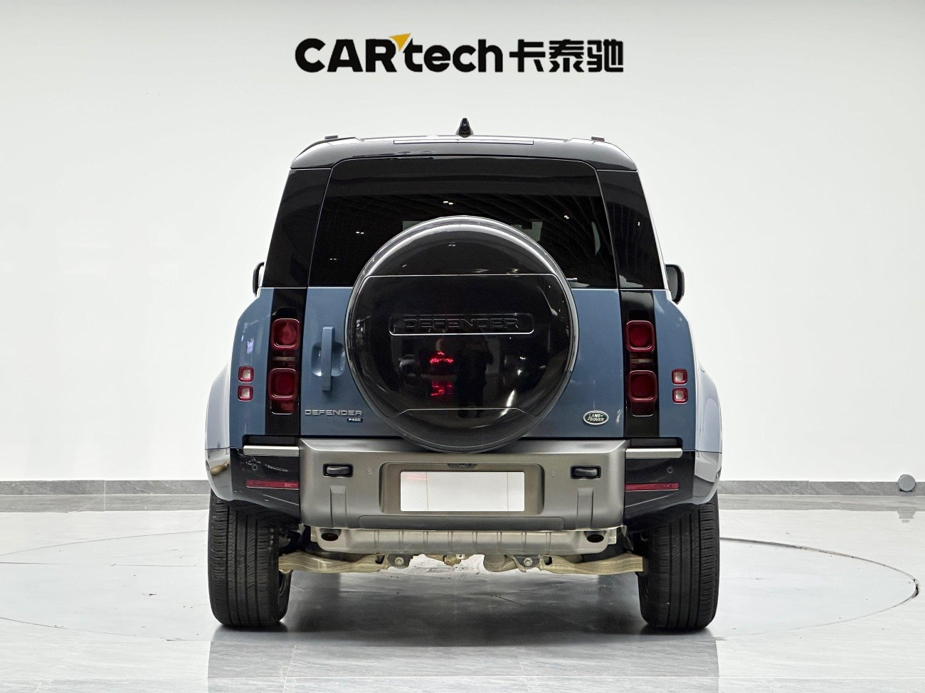 Land Rover Defender 2023