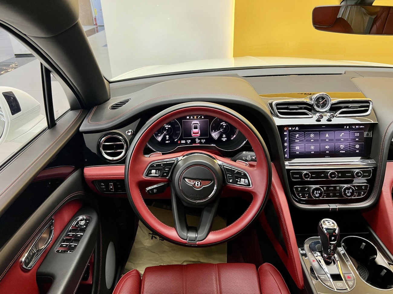 Bentley Bentayga 2022