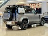 Land Rover Defender 2024