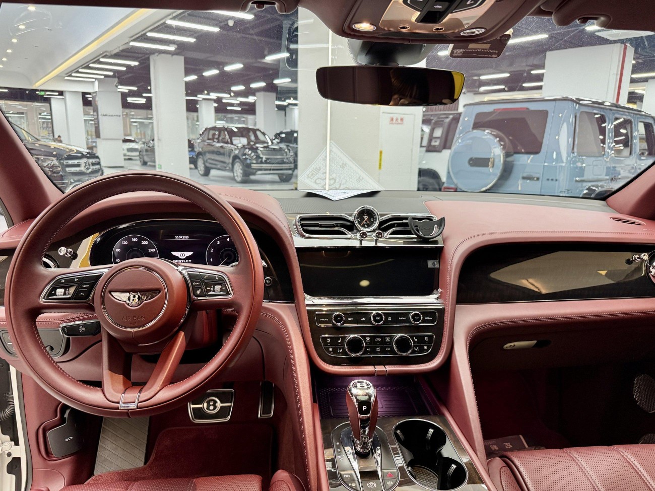 Bentley Bentayga 2023