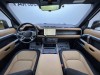 Land Rover Defender 2024
