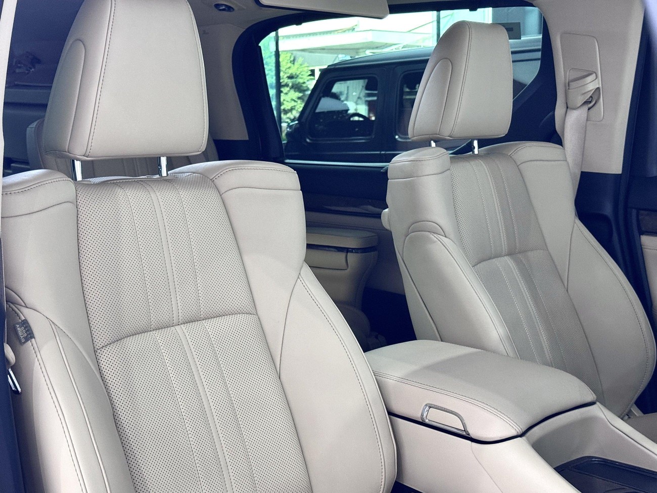 Toyota Vellfire 2023