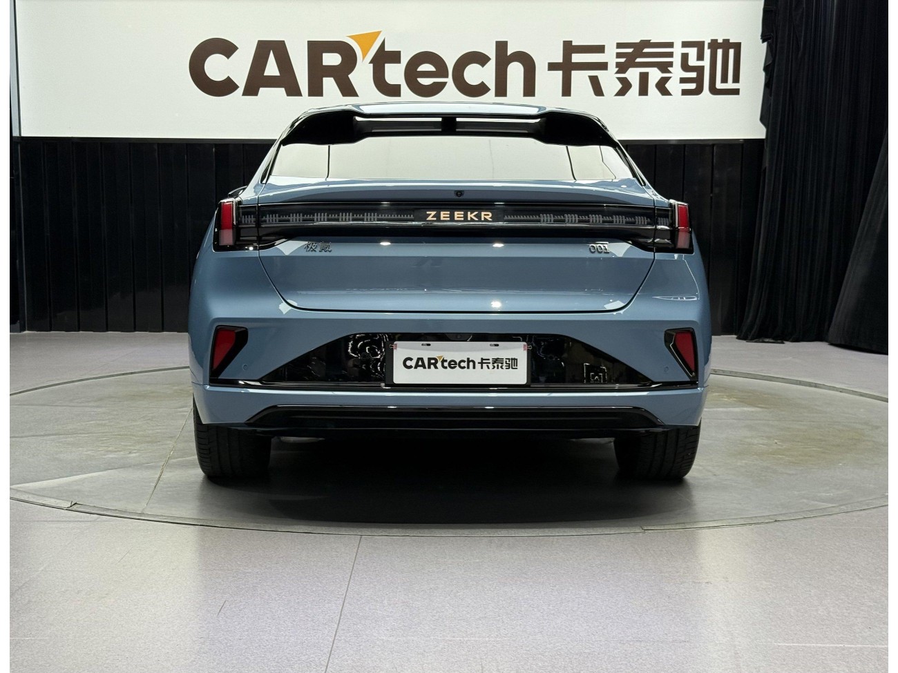 Zeekr 001 2024