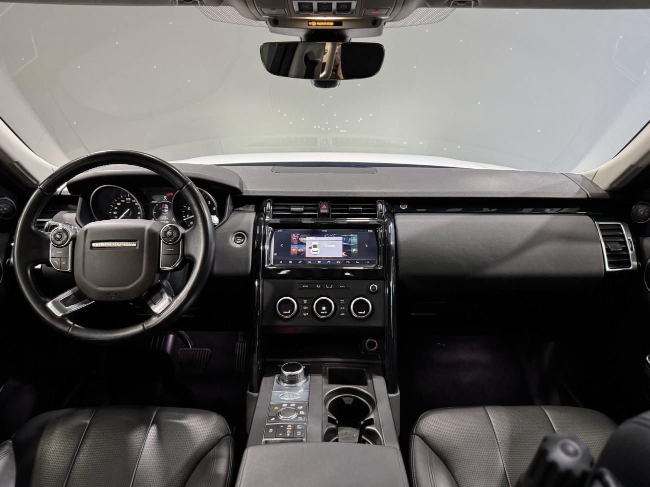 Land Rover Discovery 2018