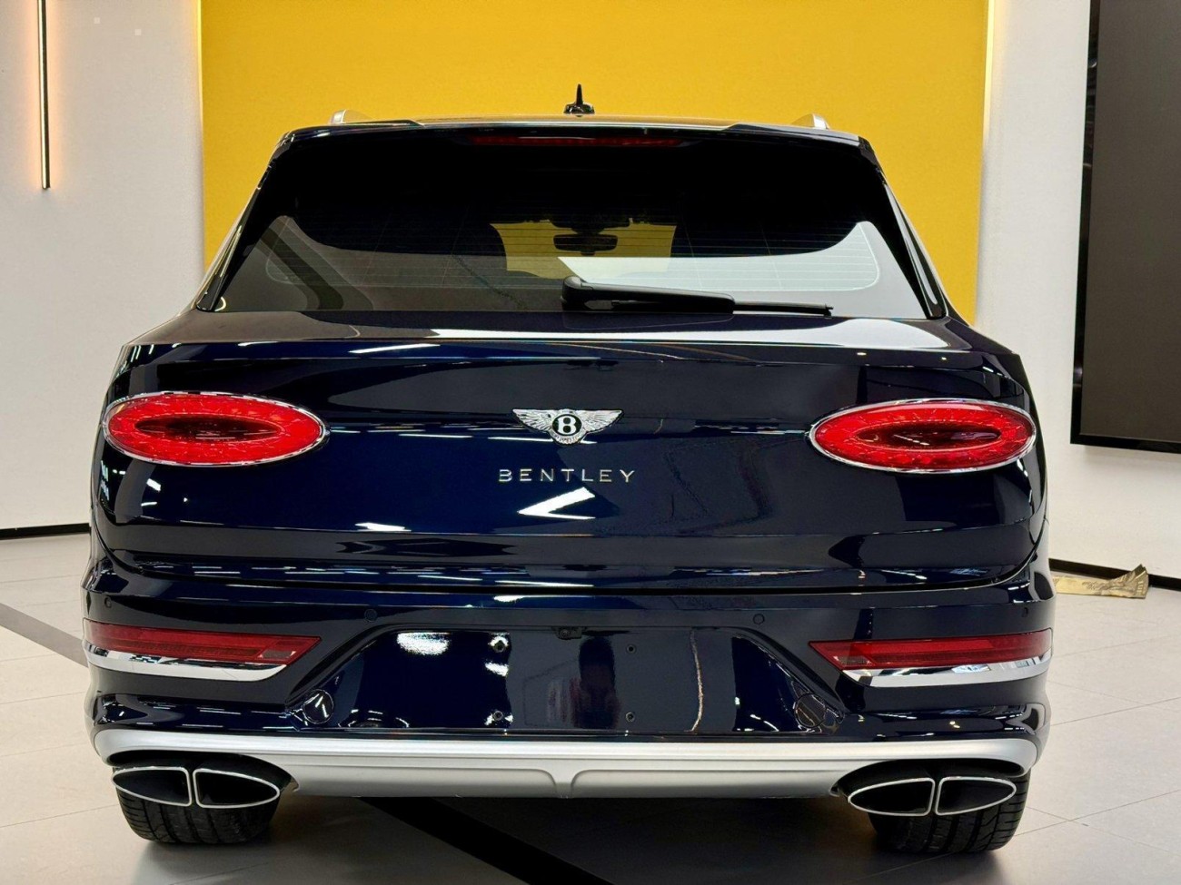 Bentley Bentayga 2023