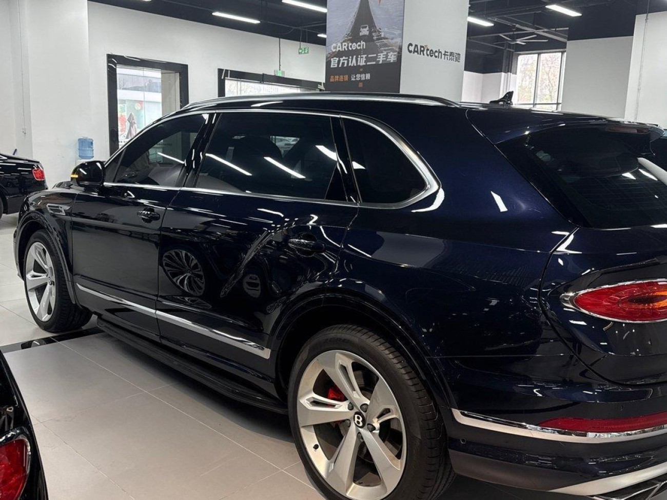 Bentley Bentayga 2023