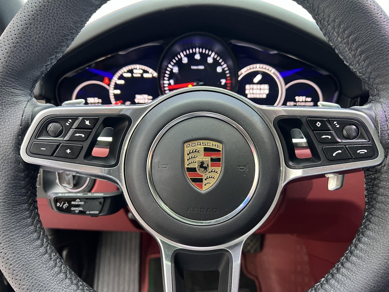 Porsche Cayenne 2024