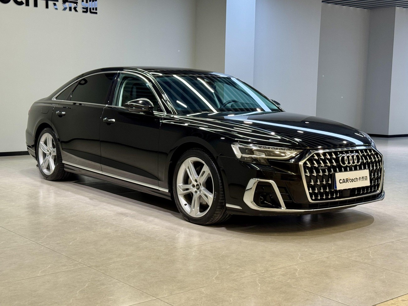 Audi A8L 50 TFSI 2023