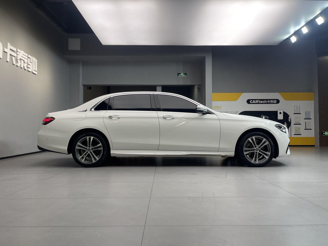 Mercedes-Benz E 260 L 2022