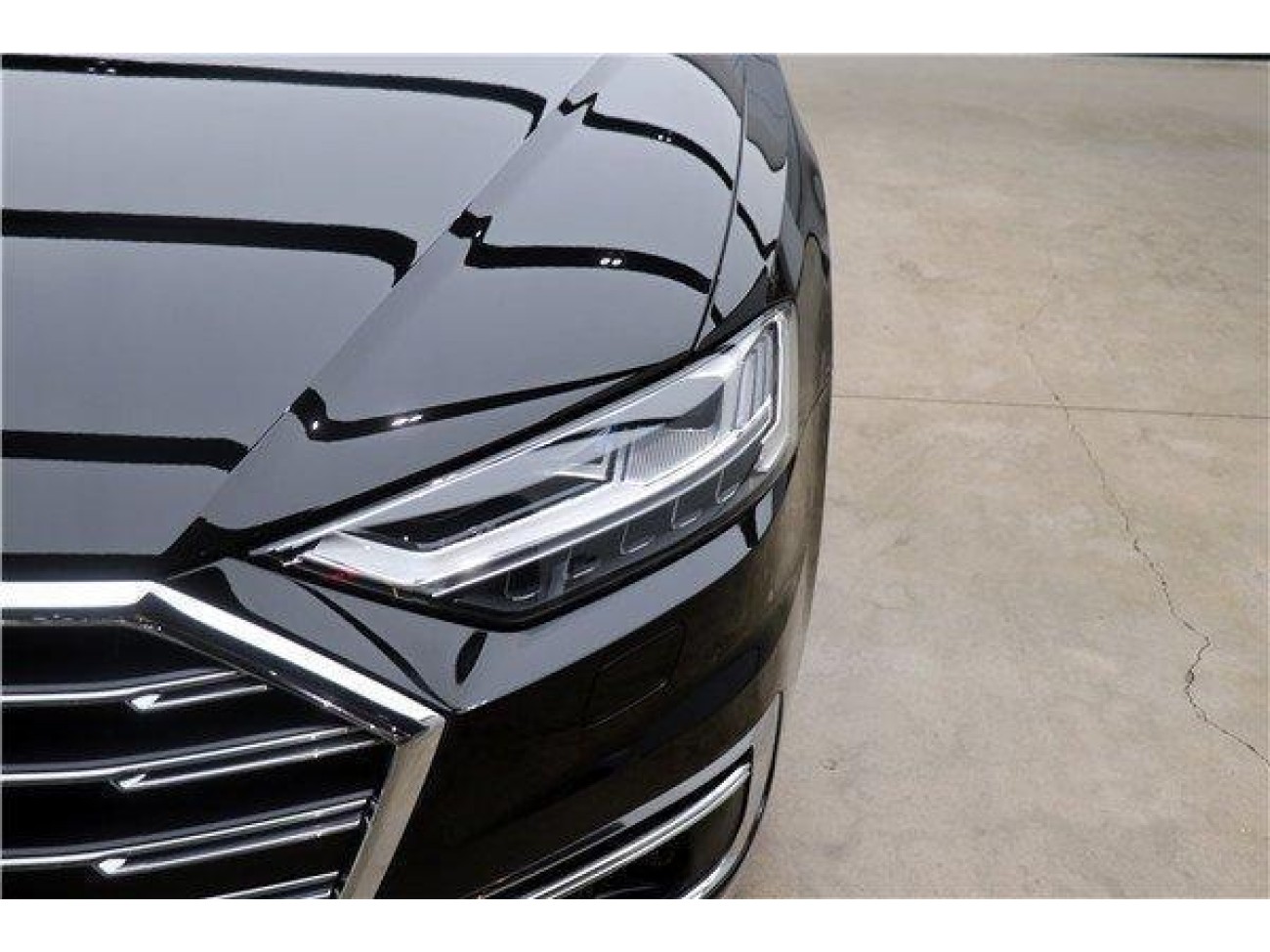 Audi A8L 55 TFSI 2021