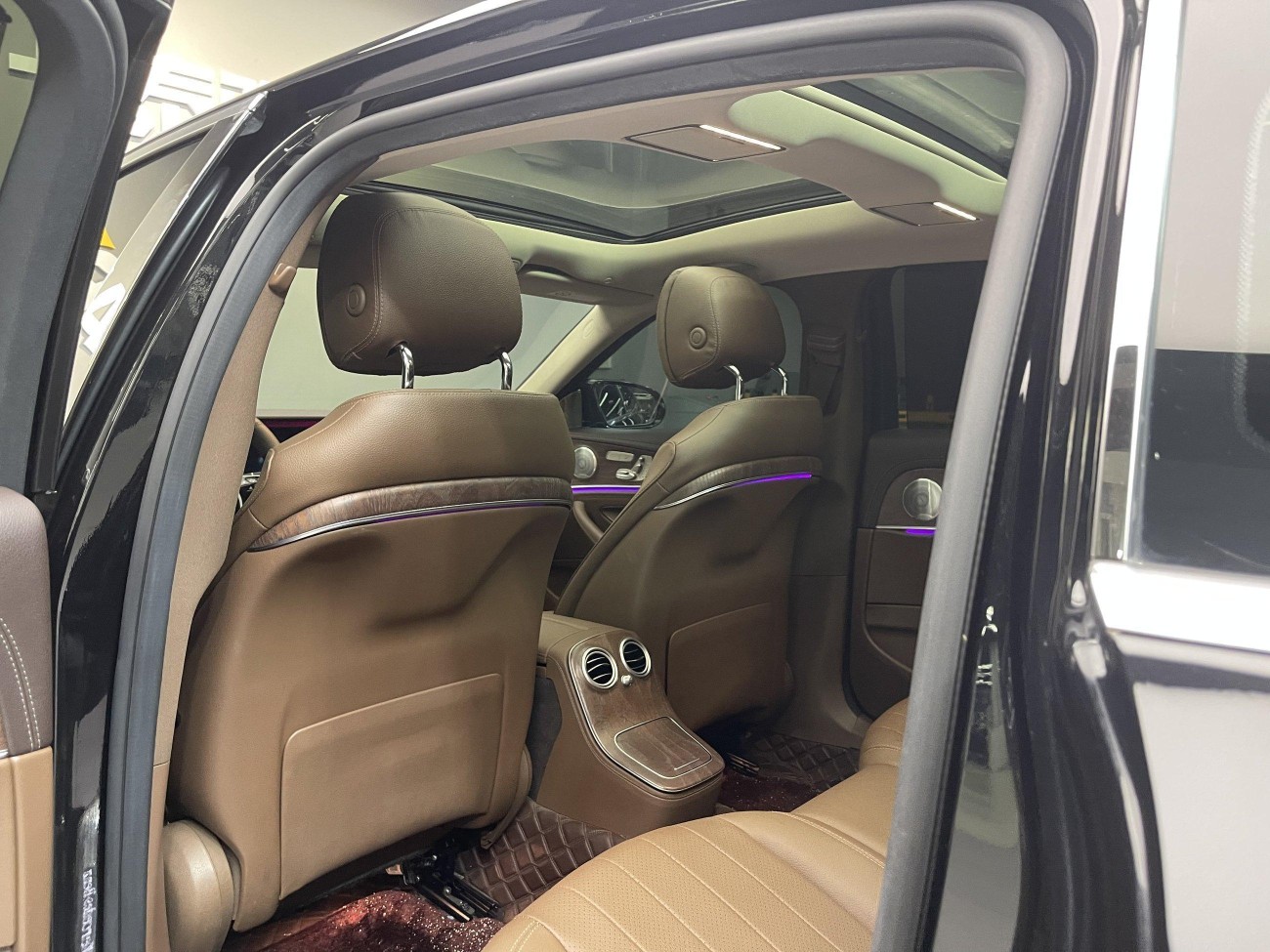 Mercedes-Benz E 300 L 2021