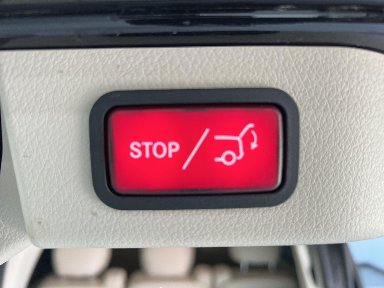 Mercedes-Benz V 2023