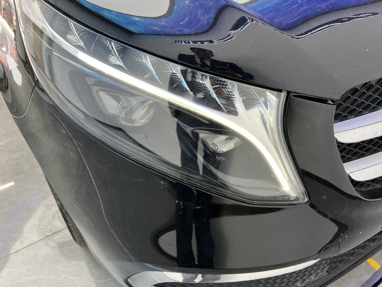 Mercedes-Benz V 2023