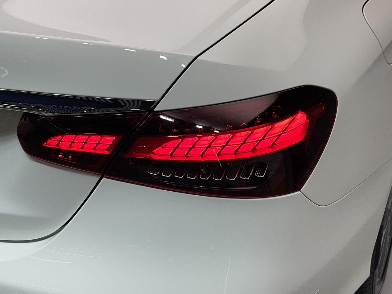 Mercedes-Benz E 300 L 2021