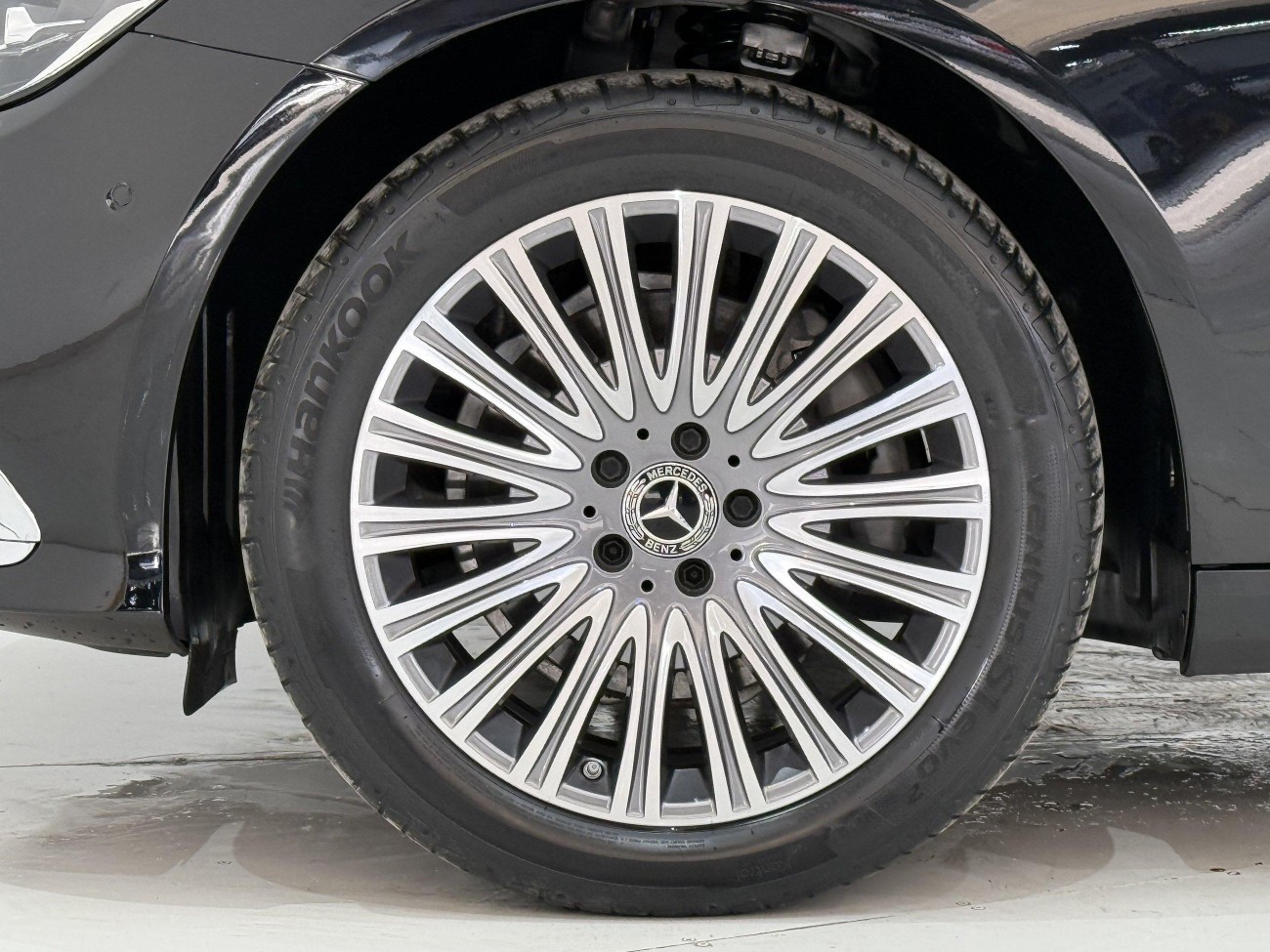 Mercedes-Benz E 300 L 2023