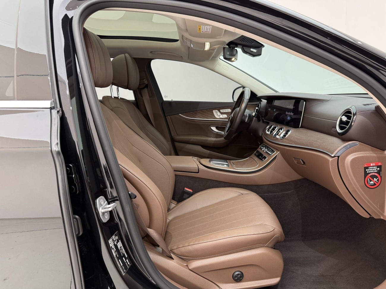 Mercedes-Benz E 300 L 2023