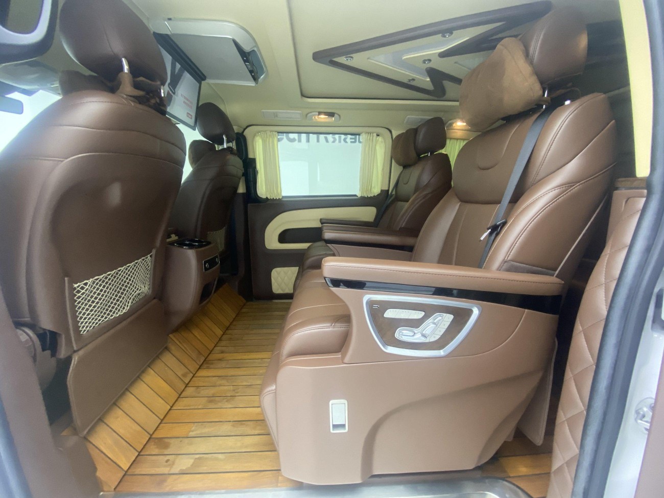 Mercedes-Benz 2018 2019