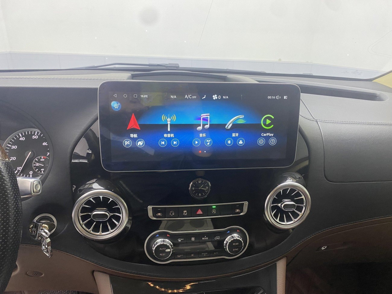 Mercedes-Benz 2018 2019