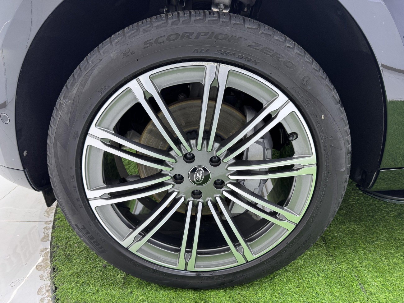 Land Rover Range Rover 2024