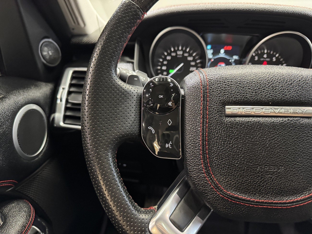 Land Rover Discovery 2019