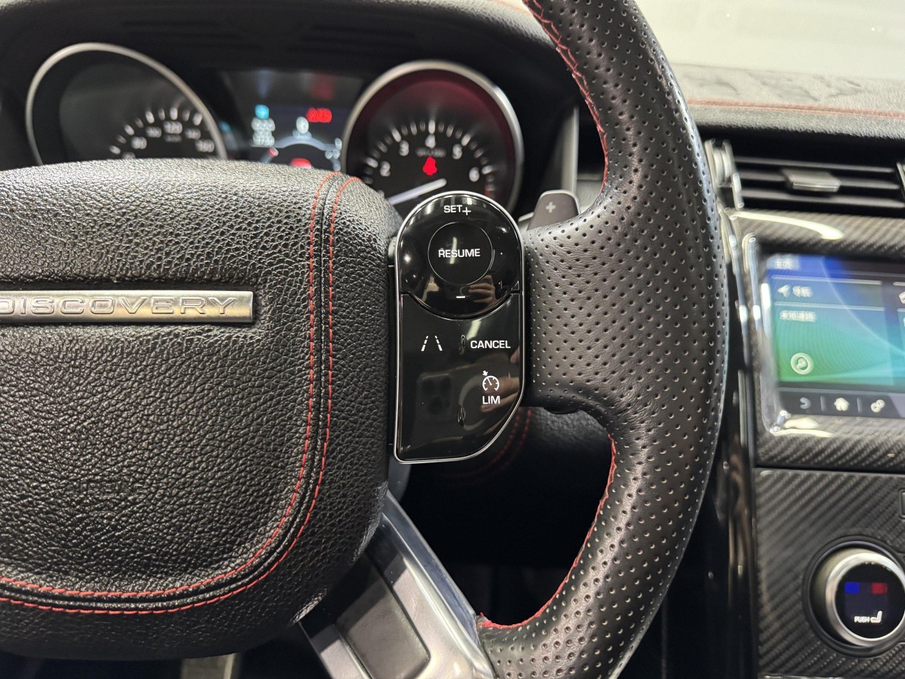 Land Rover Discovery 2019