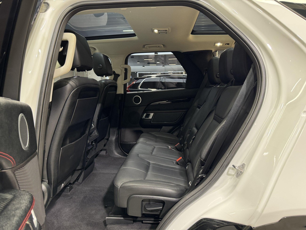 Land Rover Discovery 2019