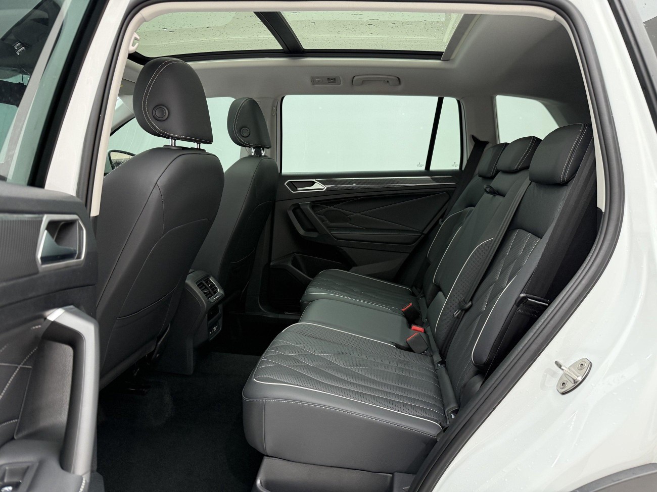 Volkswagen Tiguan L 2024