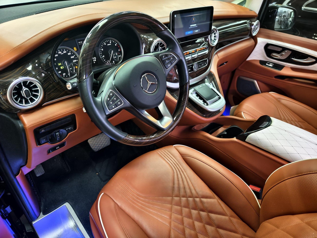 Mercedes-Benz 2023 2023