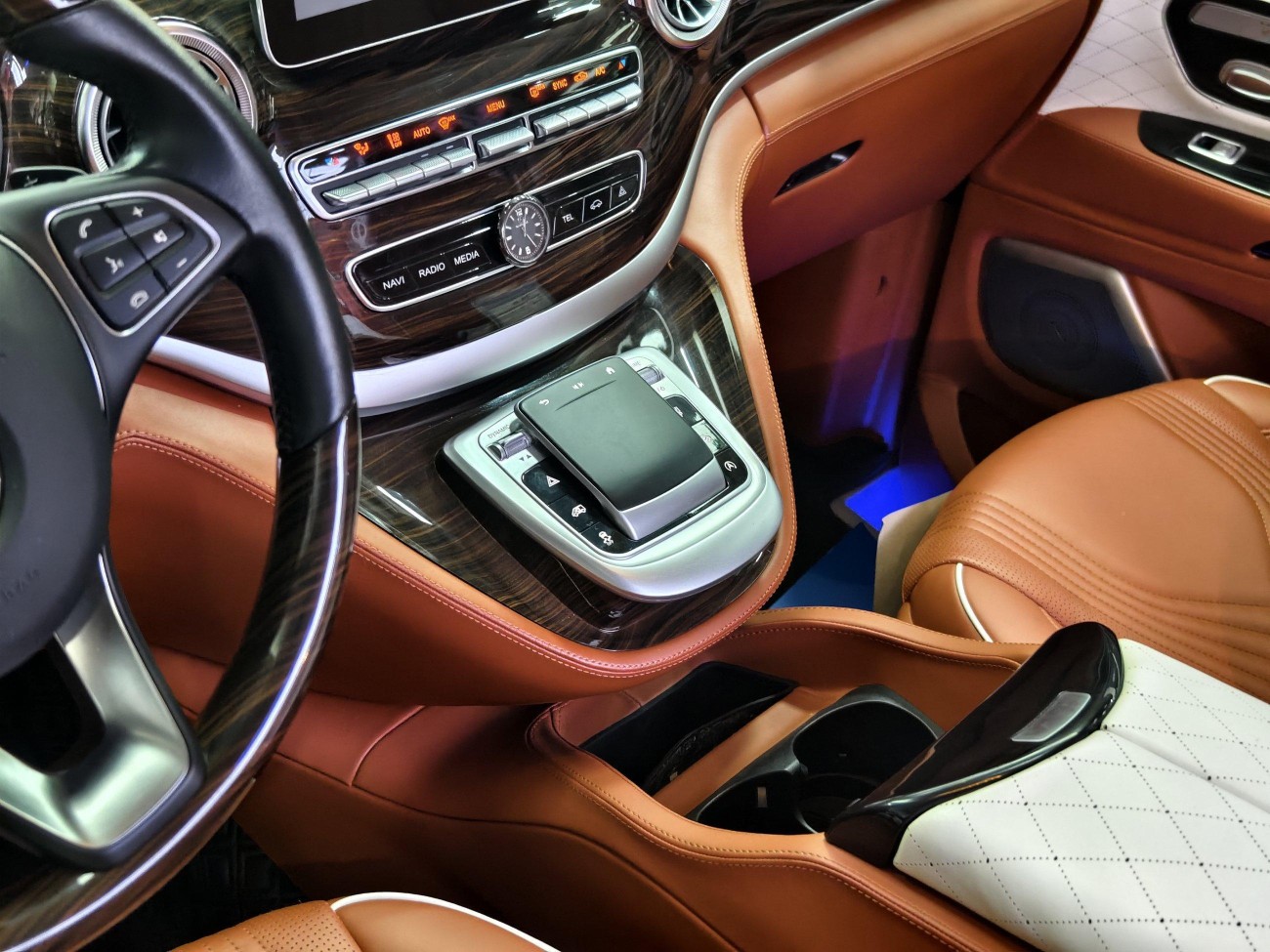 Mercedes-Benz 2023 2023