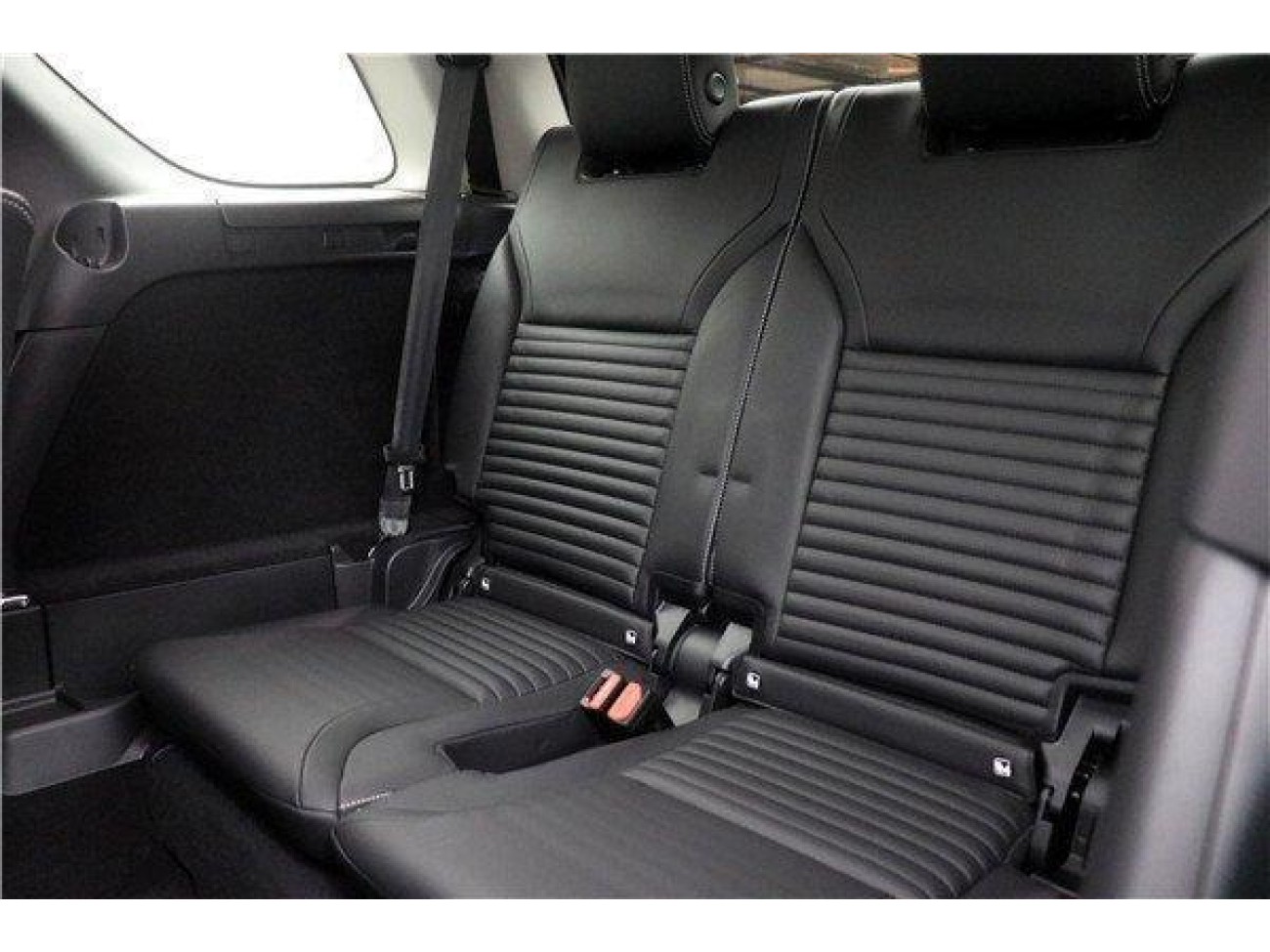 Land Rover Discovery 2024