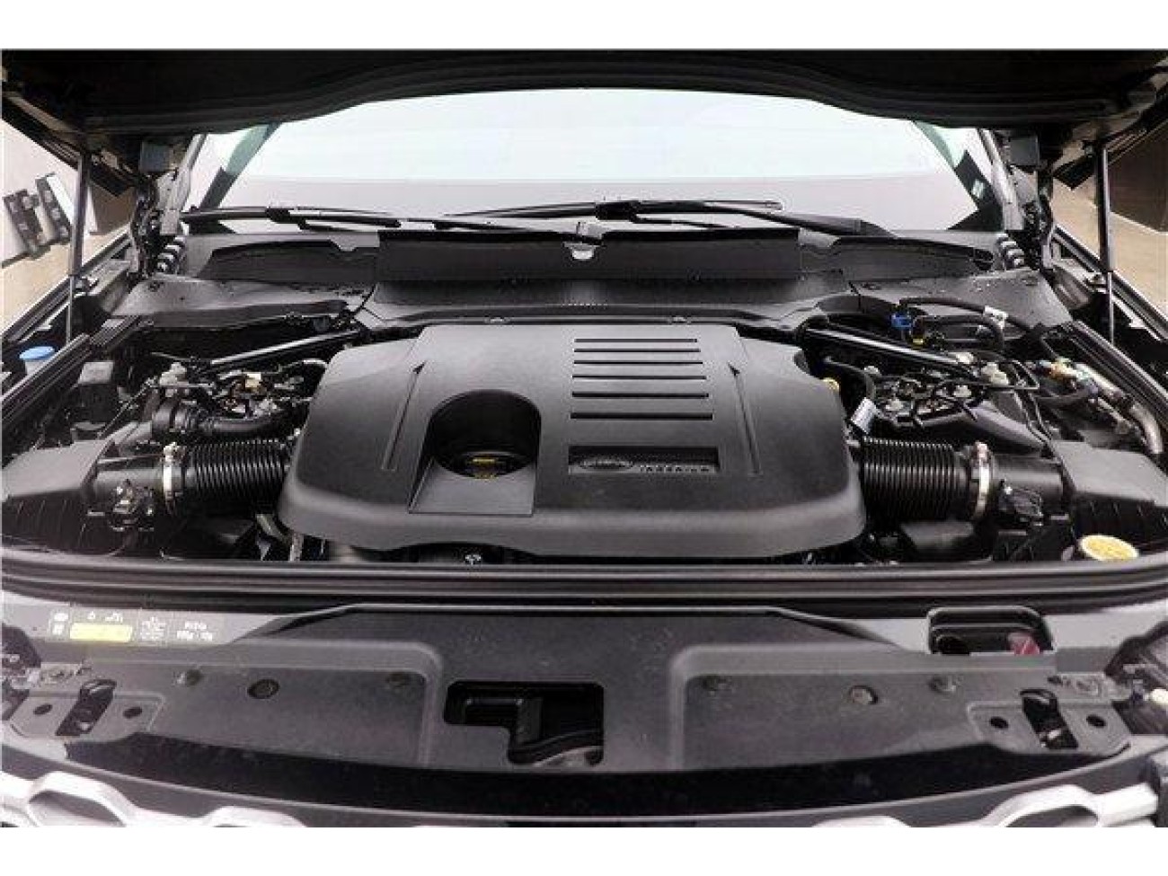 Land Rover Discovery 2024