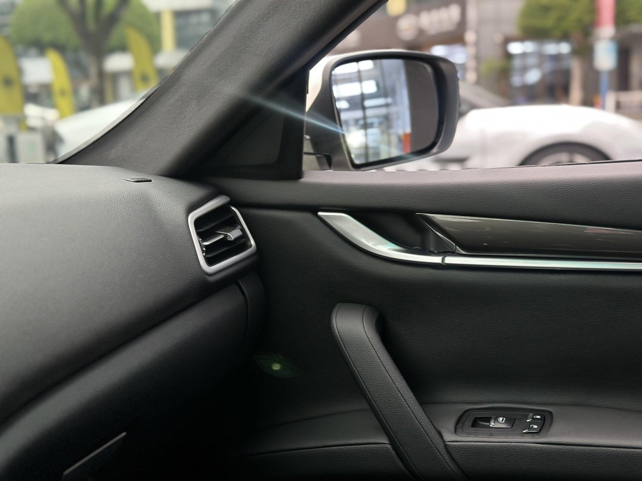 Maserati Ghibli 2016