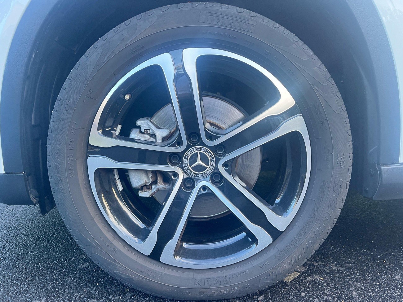 Mercedes-Benz GLA200 2019