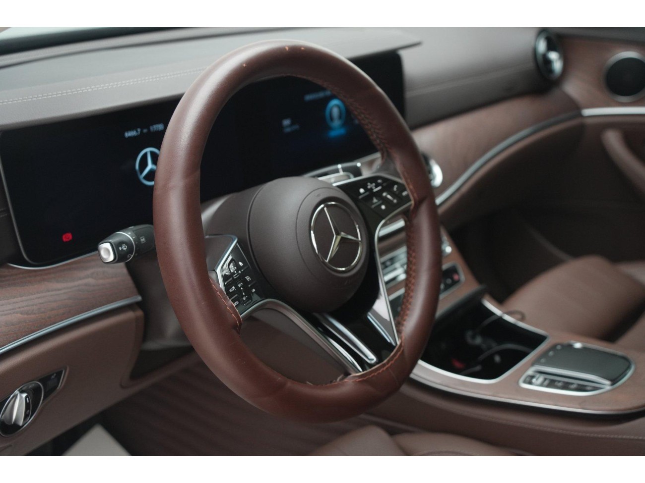 Mercedes-Benz E 300 L 2022