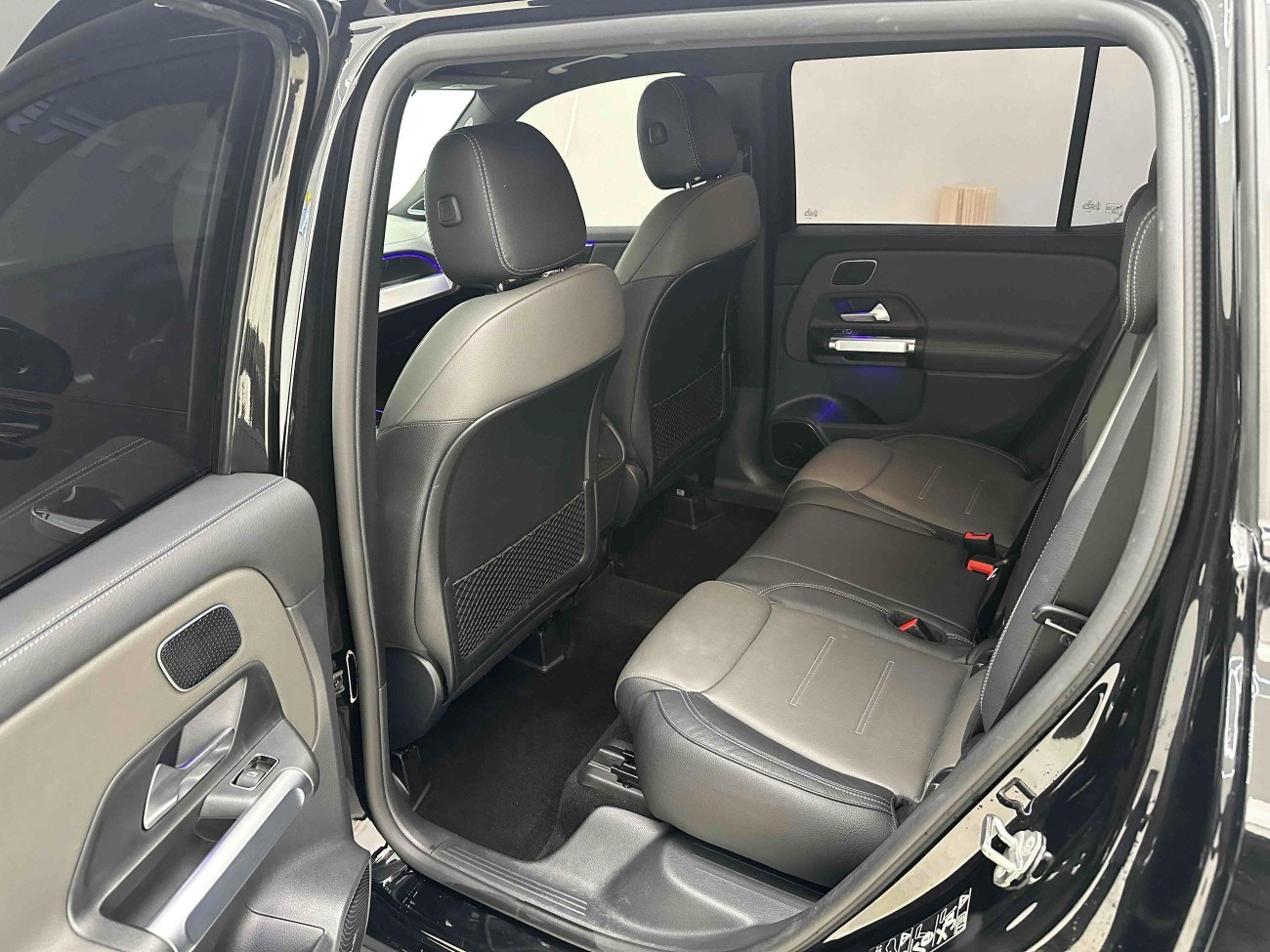 Mercedes-Benz GLB 2023